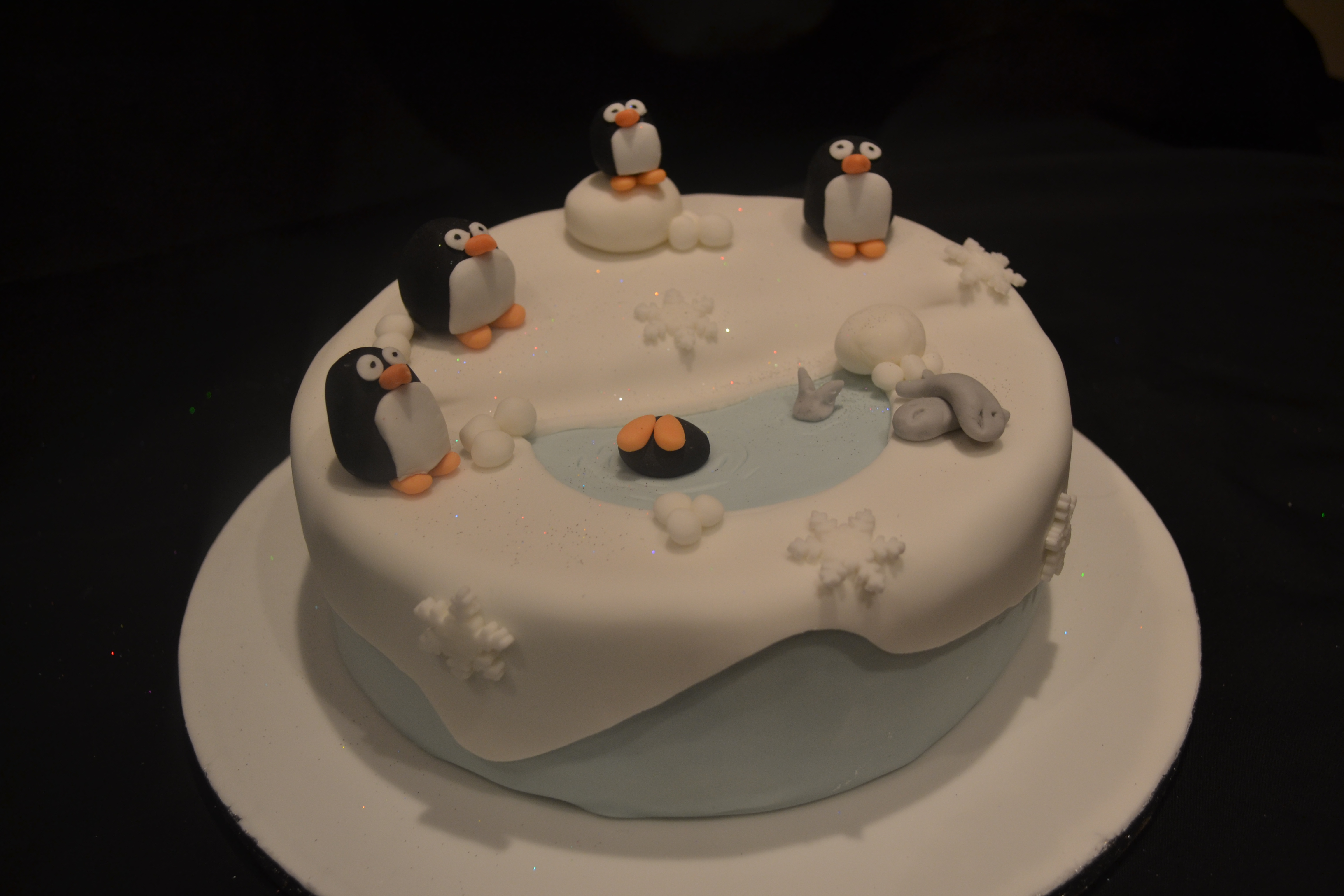Penguin Christmas Cake